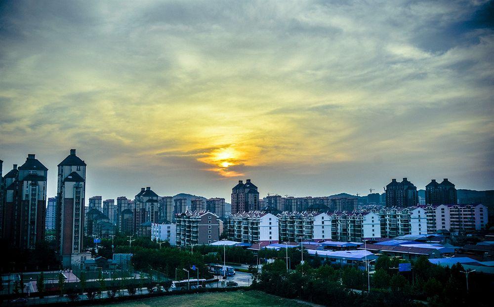 Sheraton Qingdao Licang Hotel Экстерьер фото