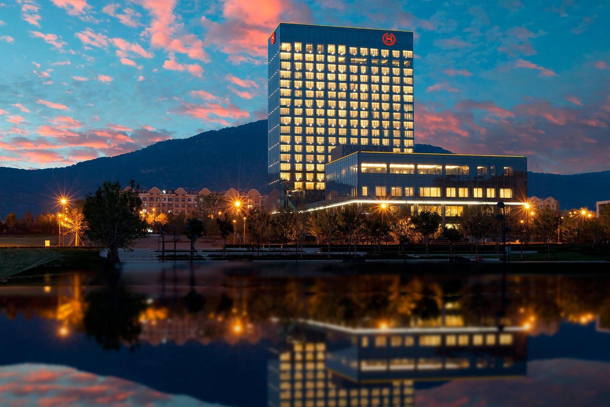 Sheraton Qingdao Licang Hotel Экстерьер фото